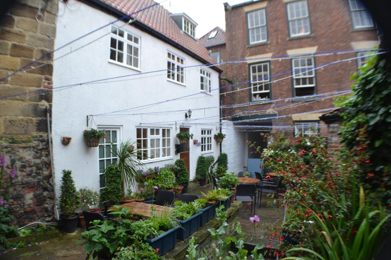 Sanders Yard Whitby Exteriör bild
